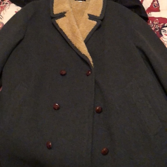 Gucci shirling lining coat - Picture 3 of 4